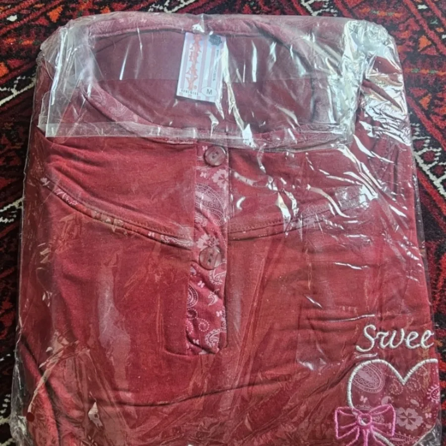 ست راحتی زرشکی