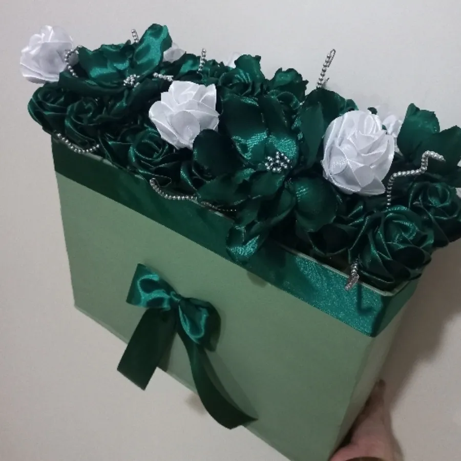 باکس گل مصنوعی شیک