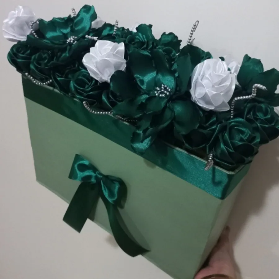 باکس گل مصنوعی شیک