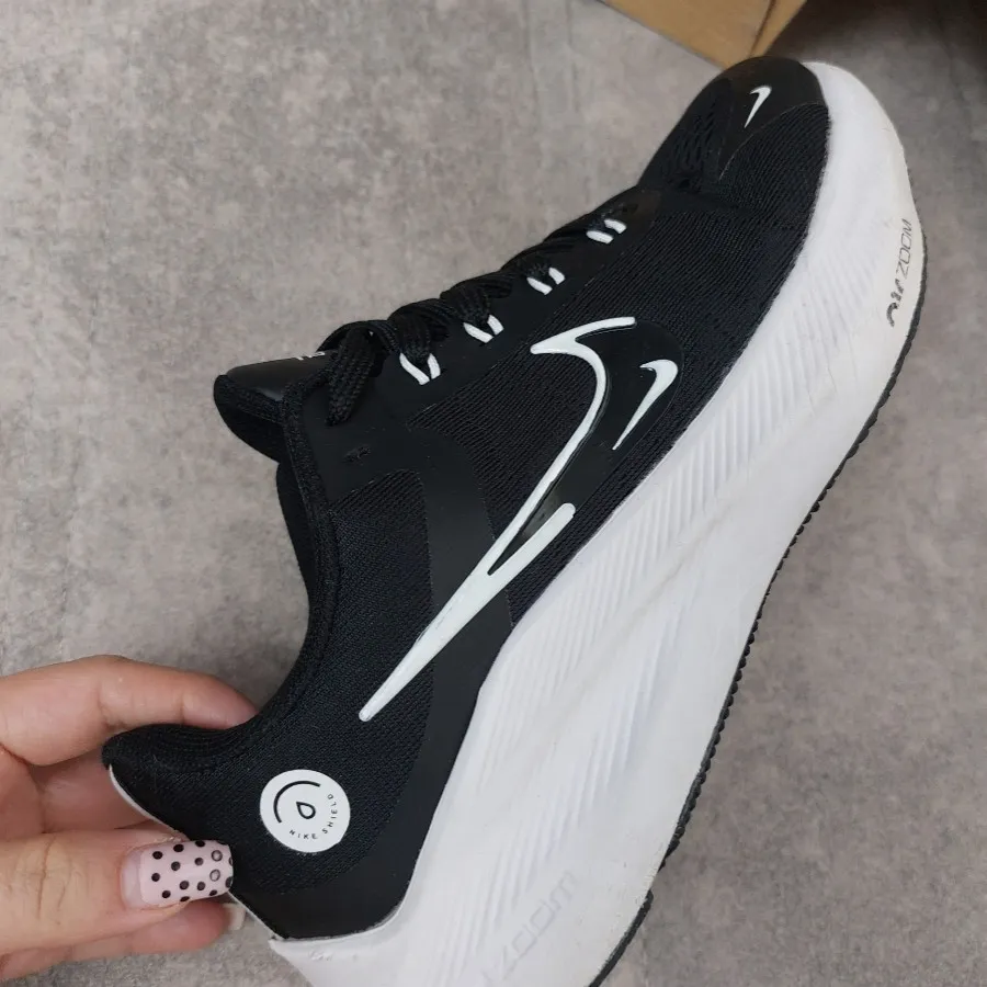 کتونی مارک nike اصل