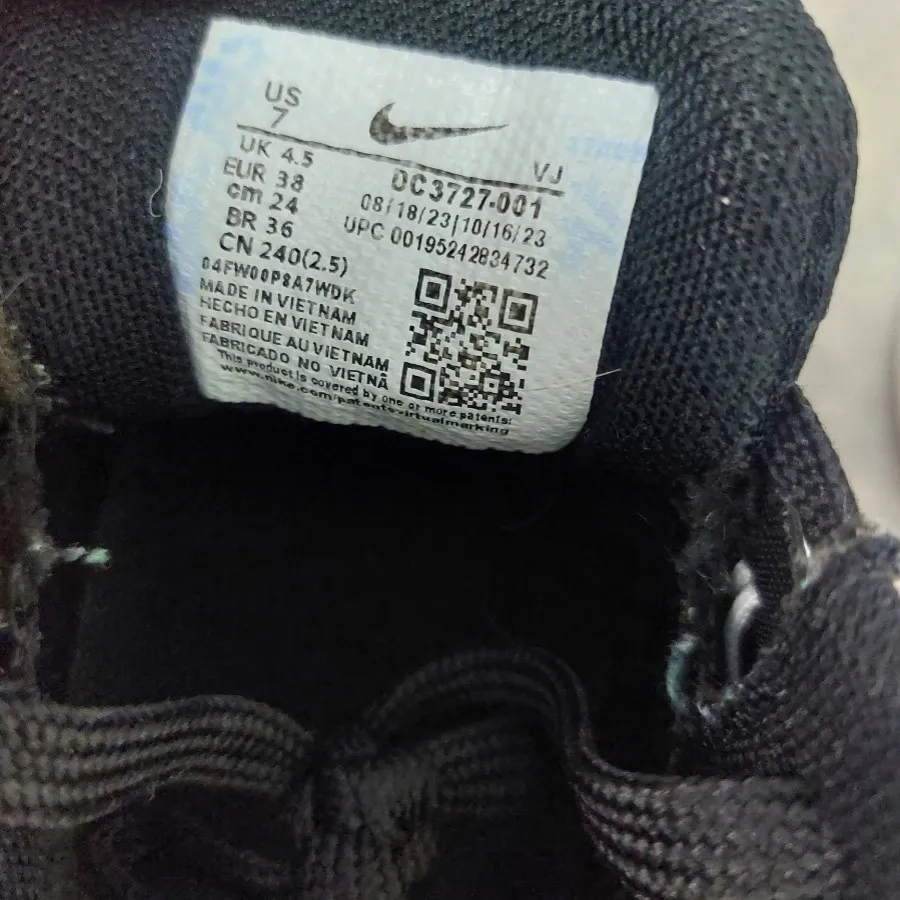 کتونی مارک nike اصل