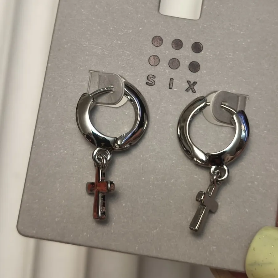 گوشواره صلیب