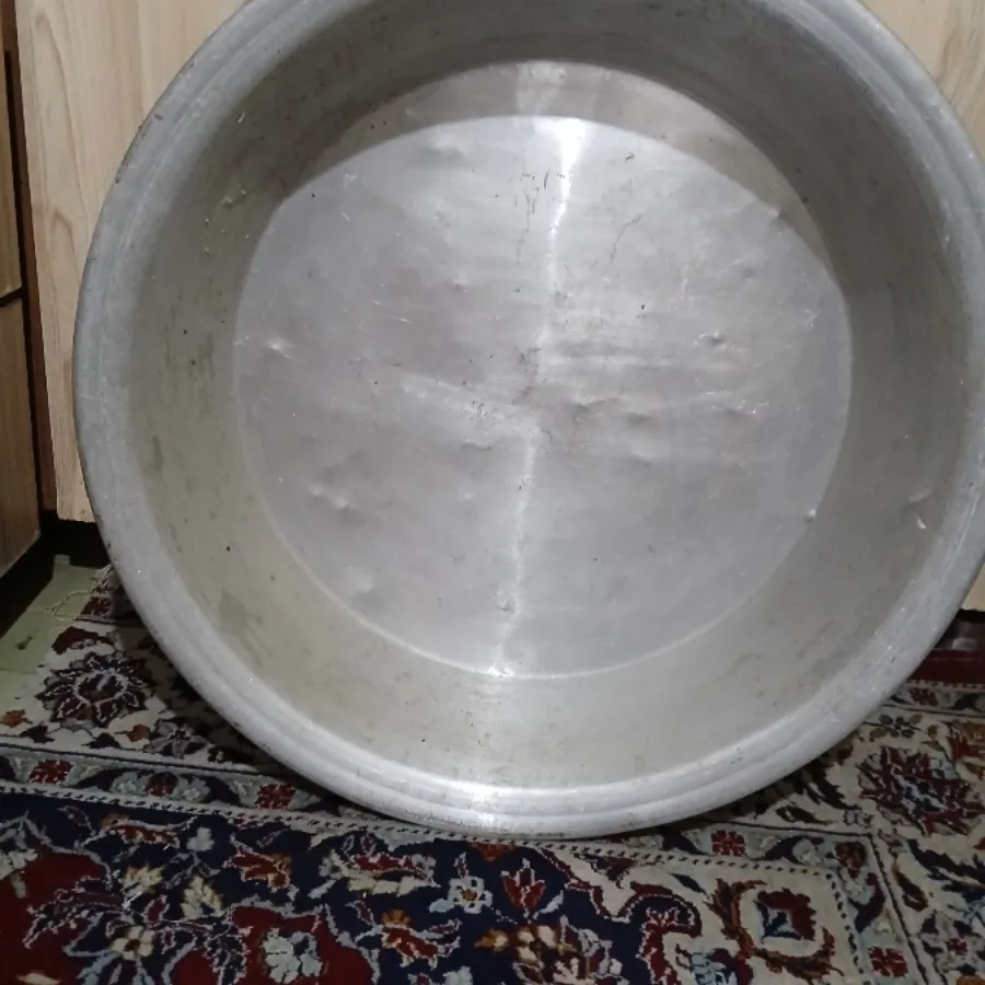 تشت