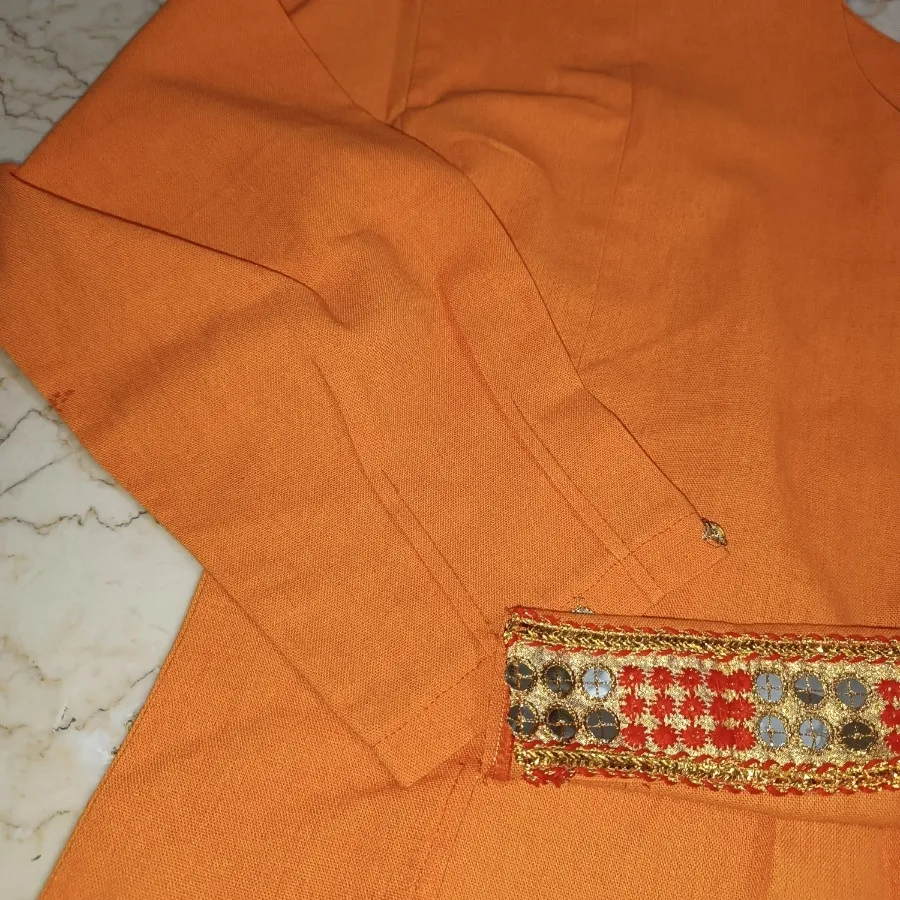بلوز نارنجی لنین