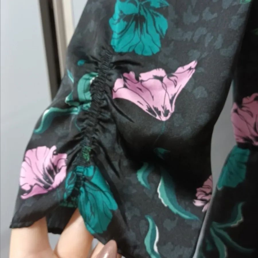 پیراهن زنانه