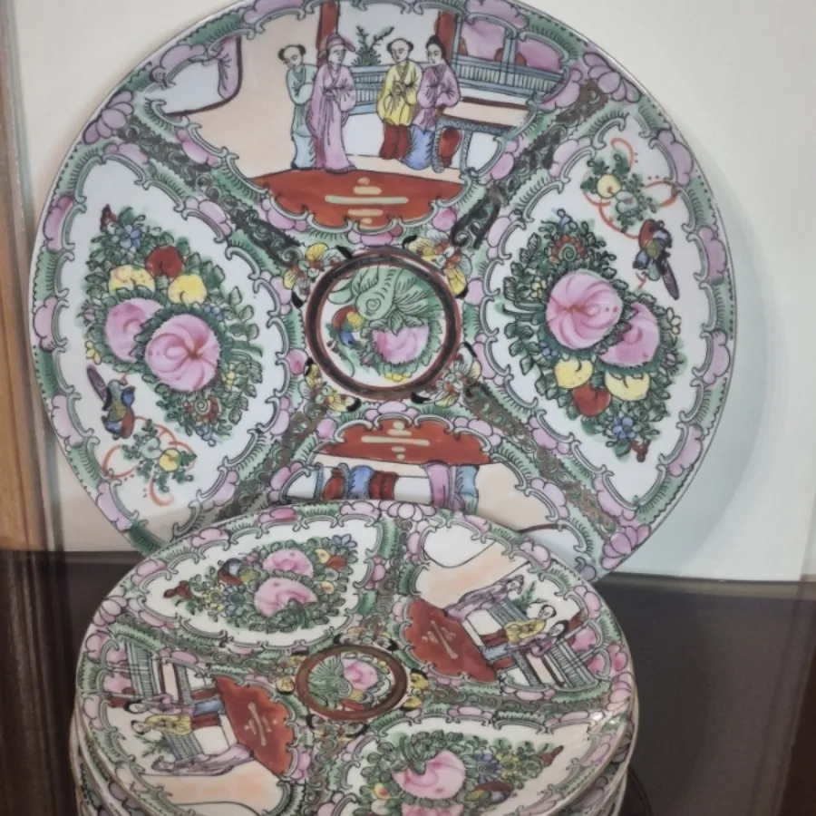 کیک خوری مرغی