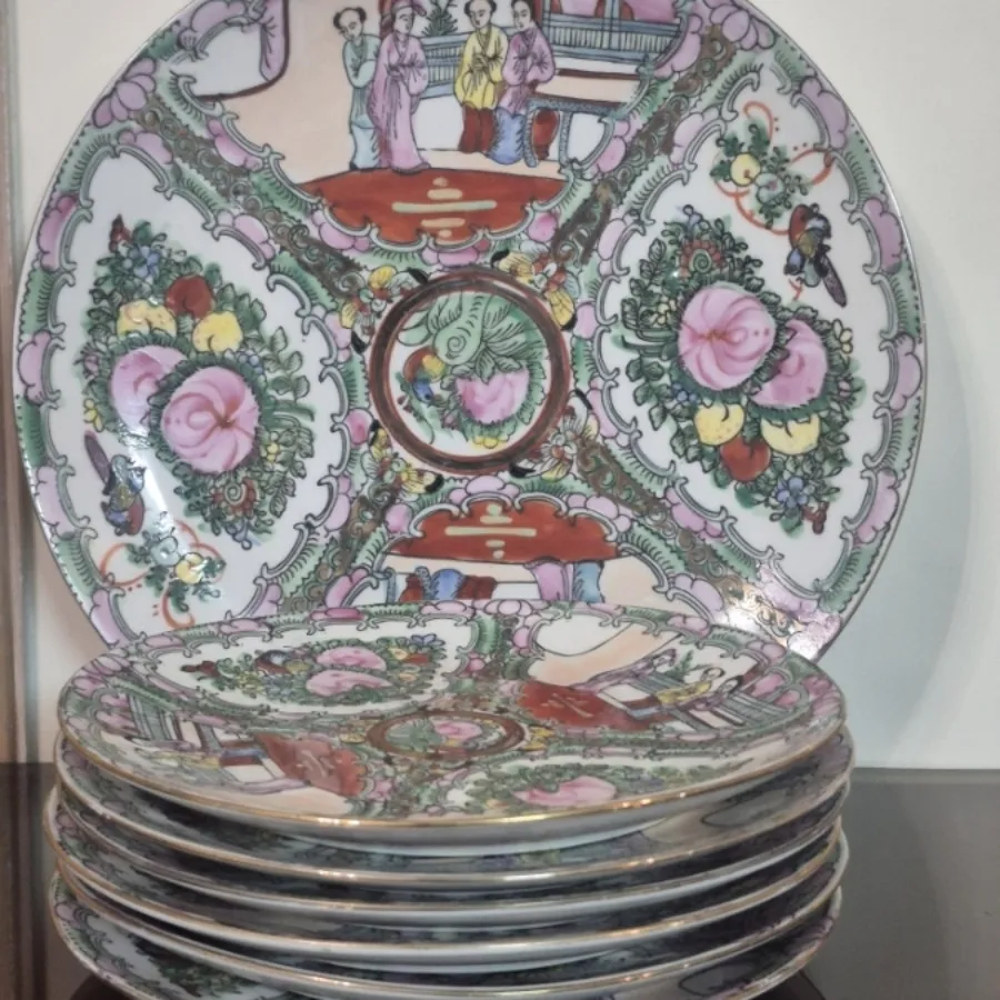کیک خوری مرغی