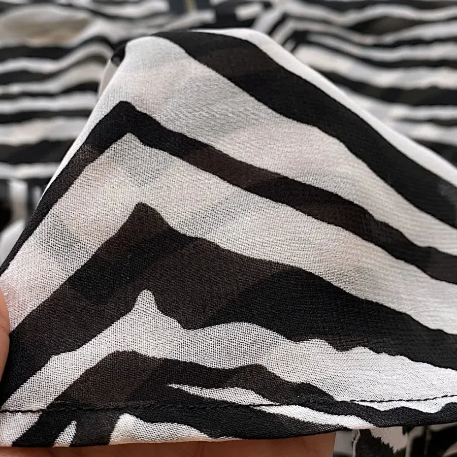 تاپ سفید مشکی