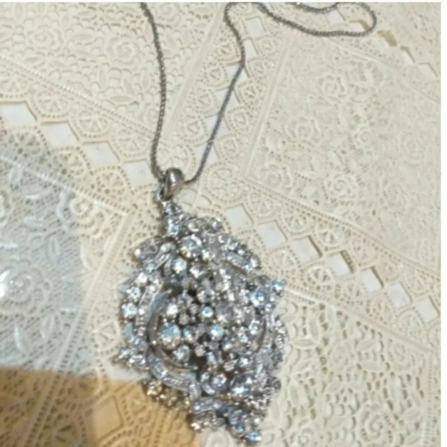 گردن بند مجلسی