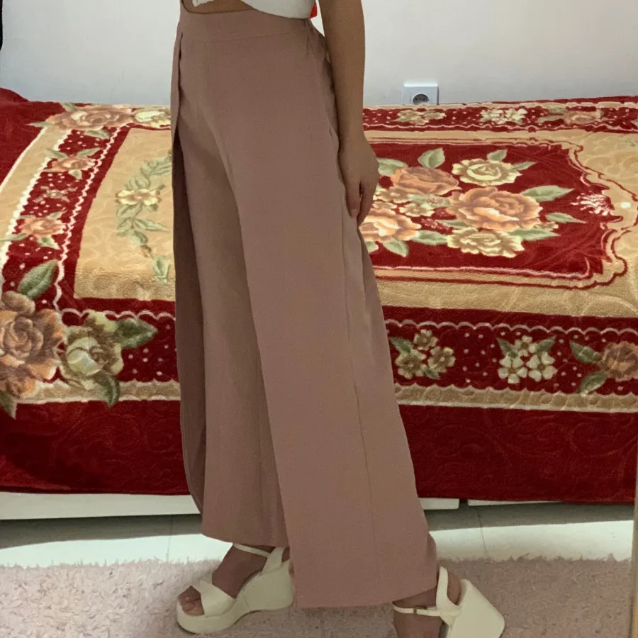 شلوار زنانه