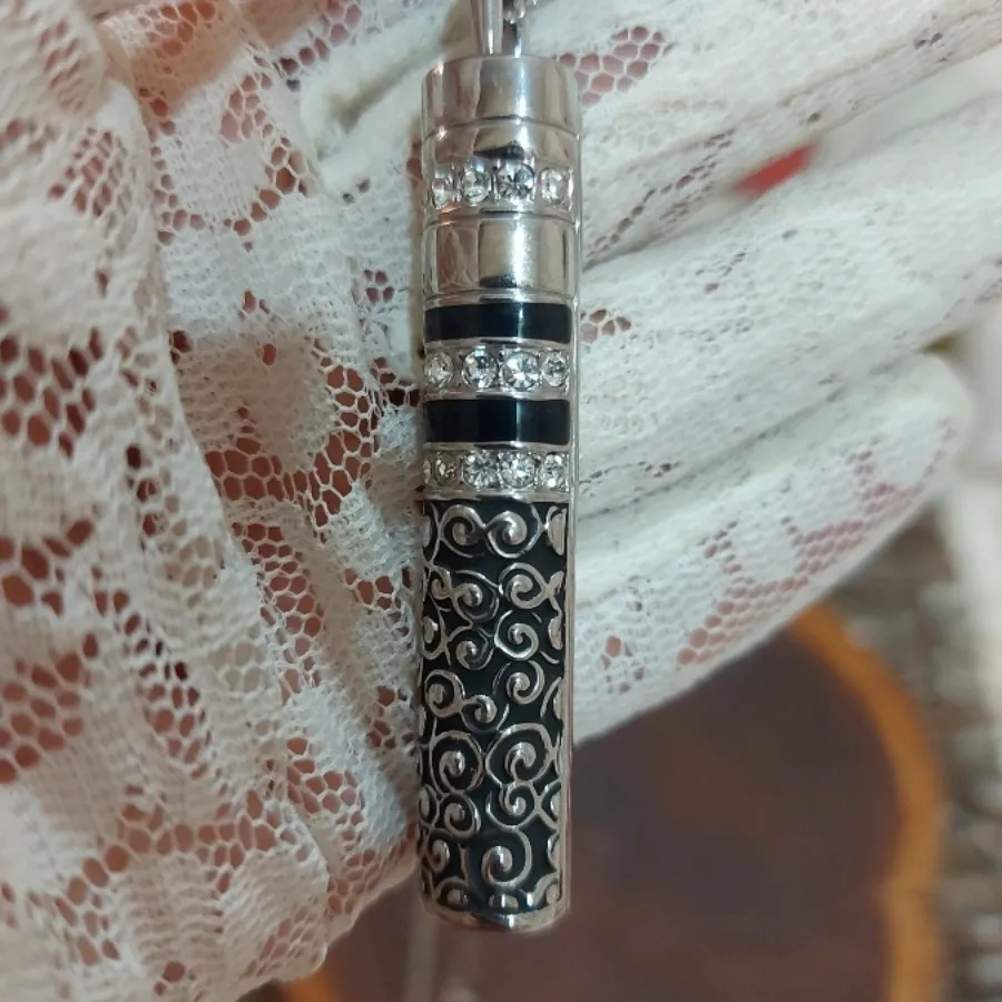 گردن آویز