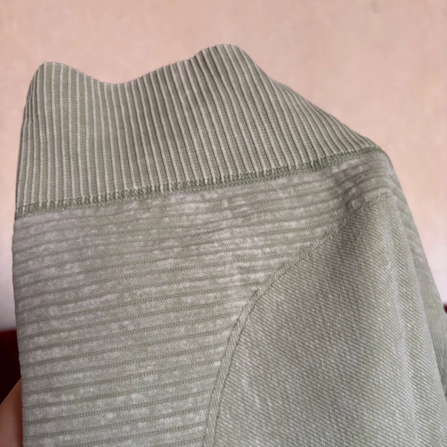 لگ سبز پاستلی