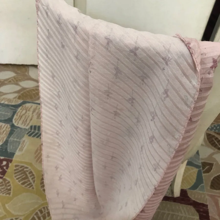 شال صورتی