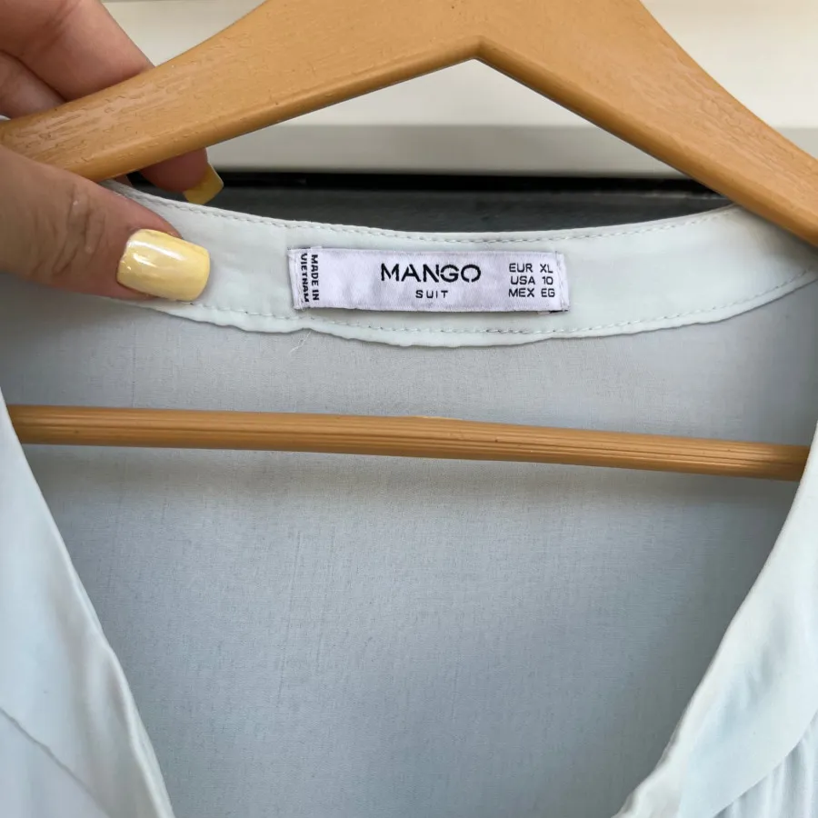 شومیز mango