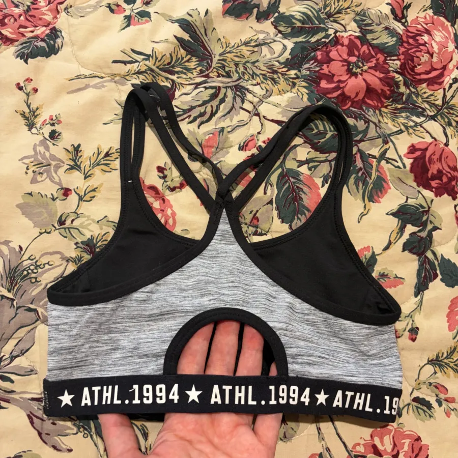 نیم تنه ورزشی برند h&m