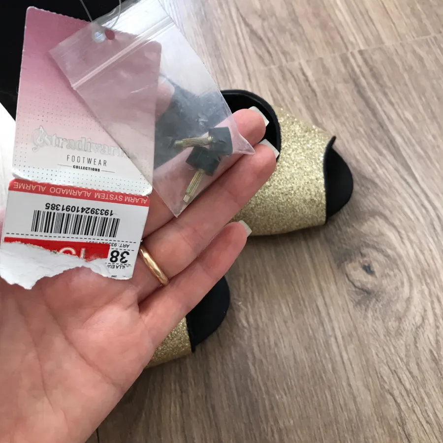 کفش Stradivarius