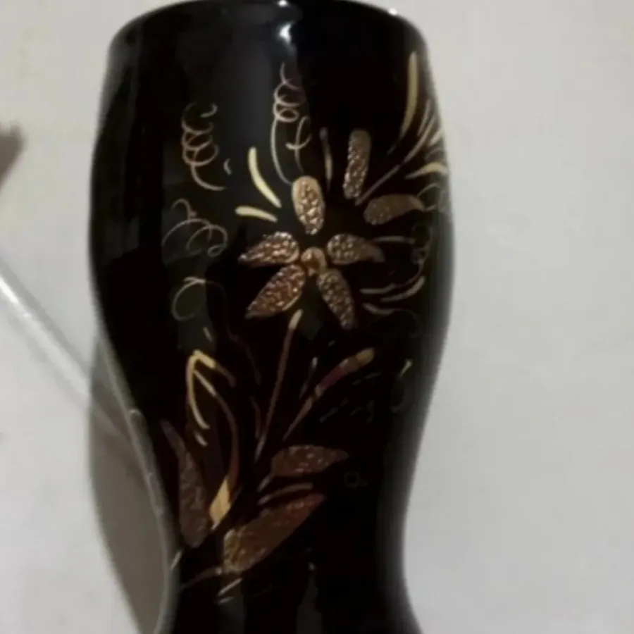تنگ و لیوان