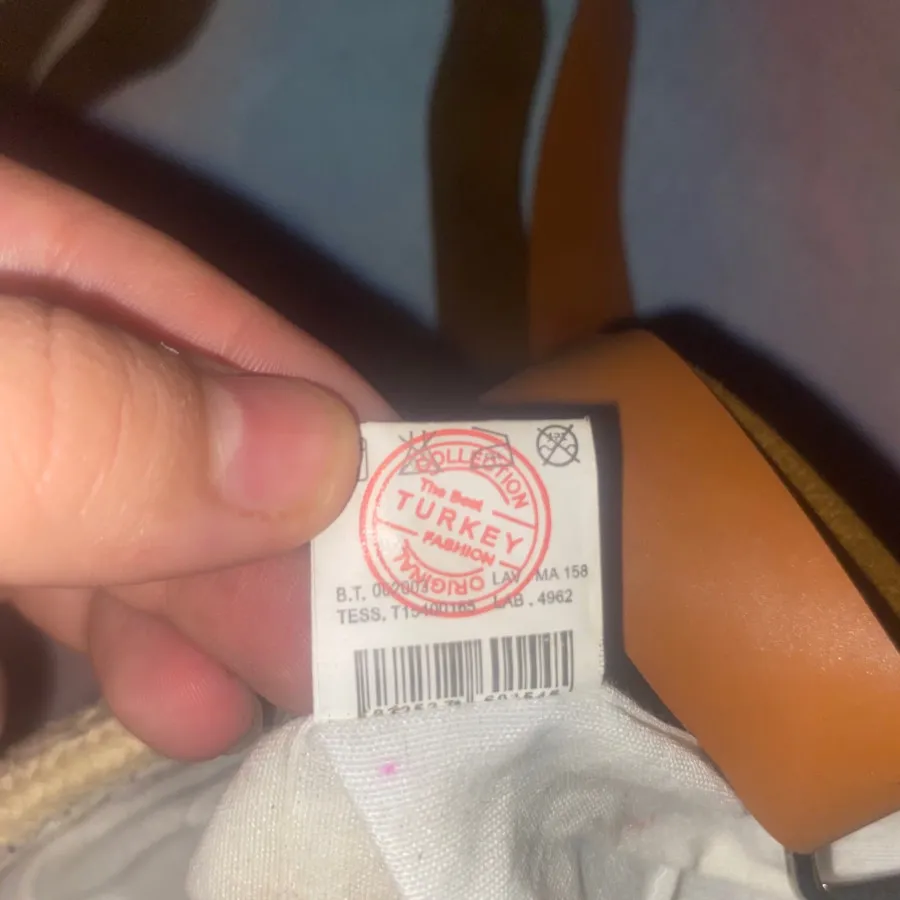 کیف زارا تگ دار