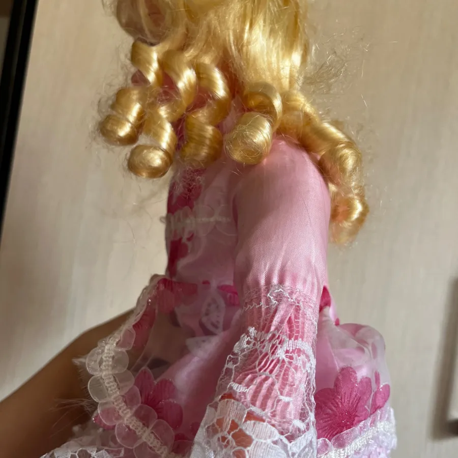 عروسک