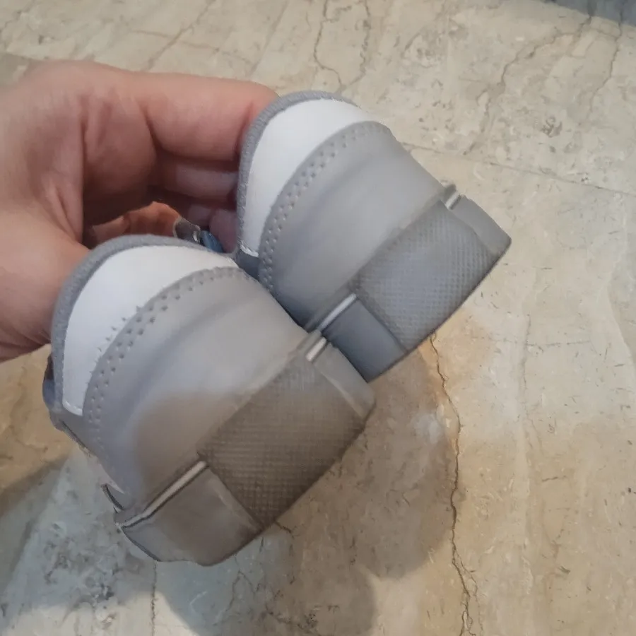 کفش اسپرت