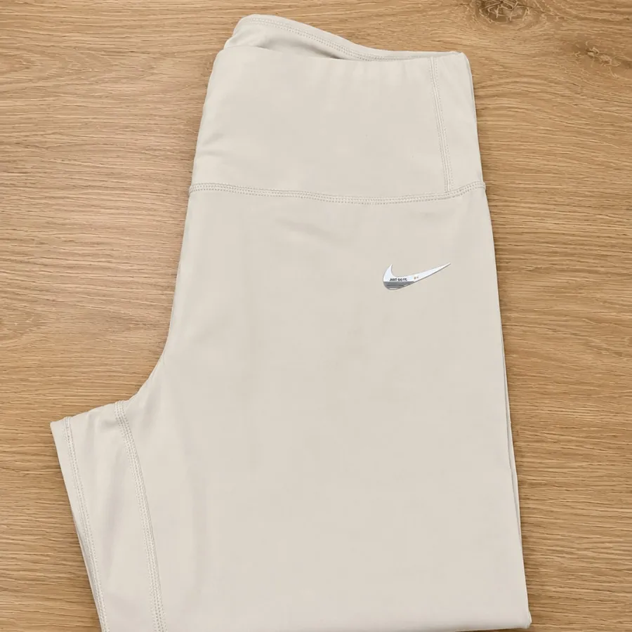 لگ ورزشی Nike
