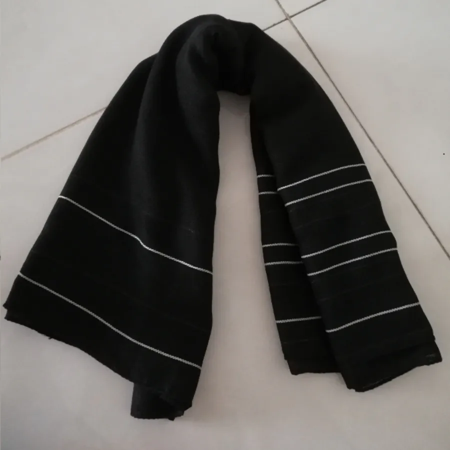 شال مشکی