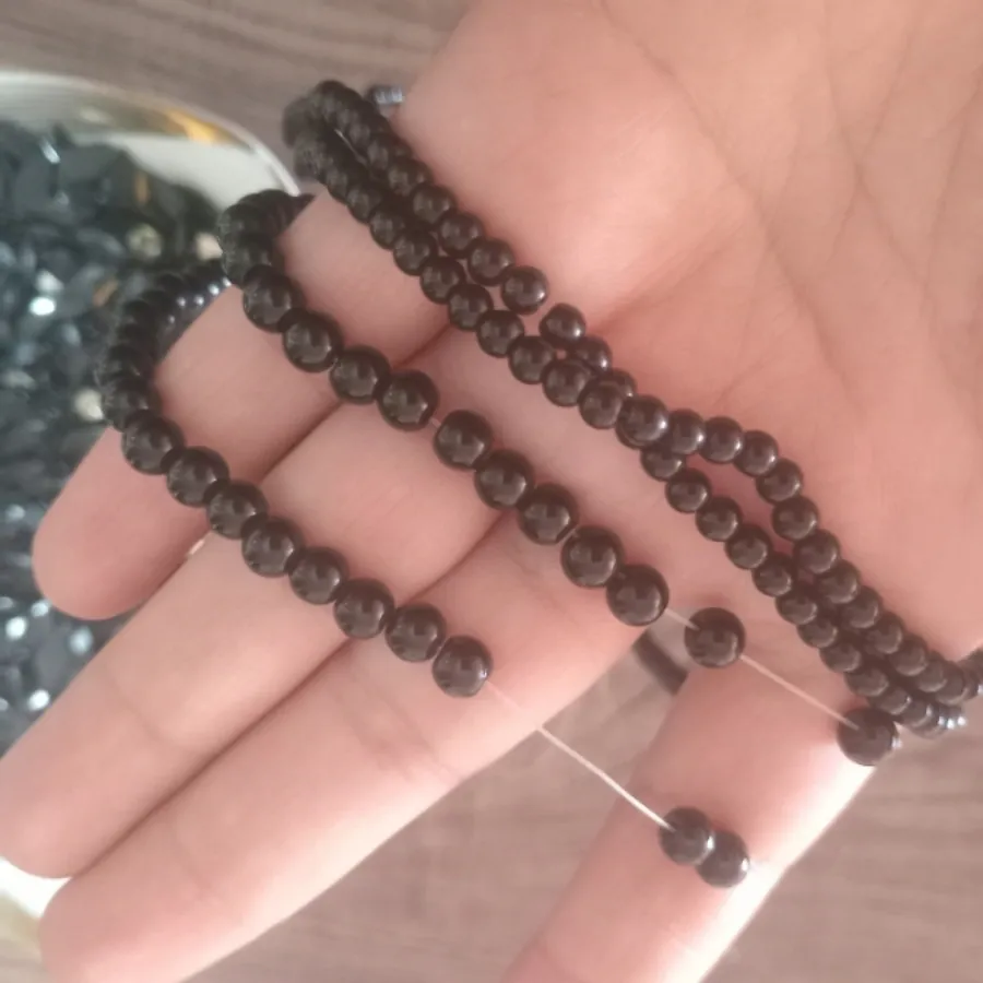 مروارید و سنگ