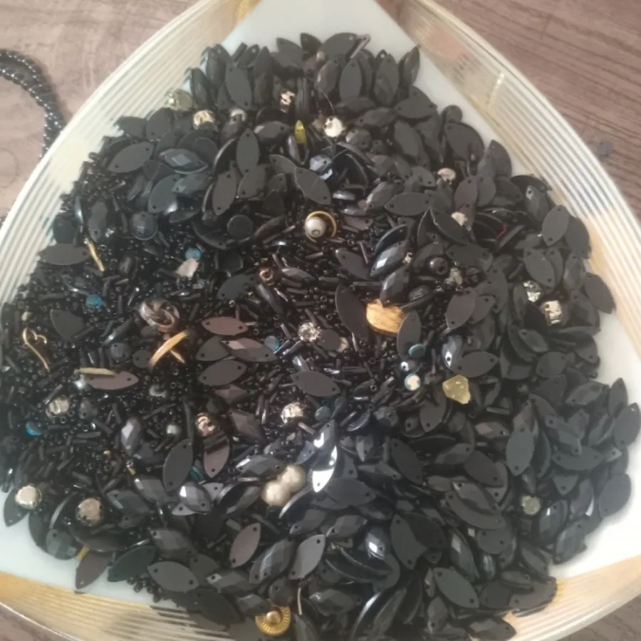 مروارید و سنگ