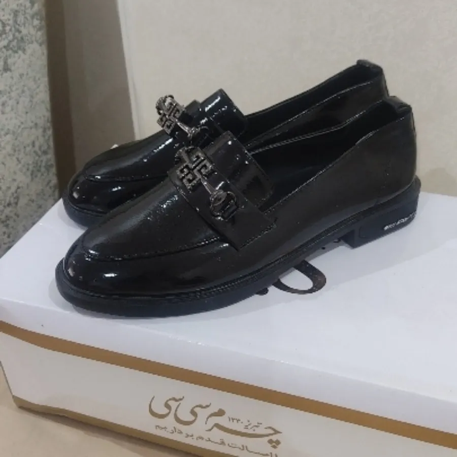 کفش کالج ورنی
