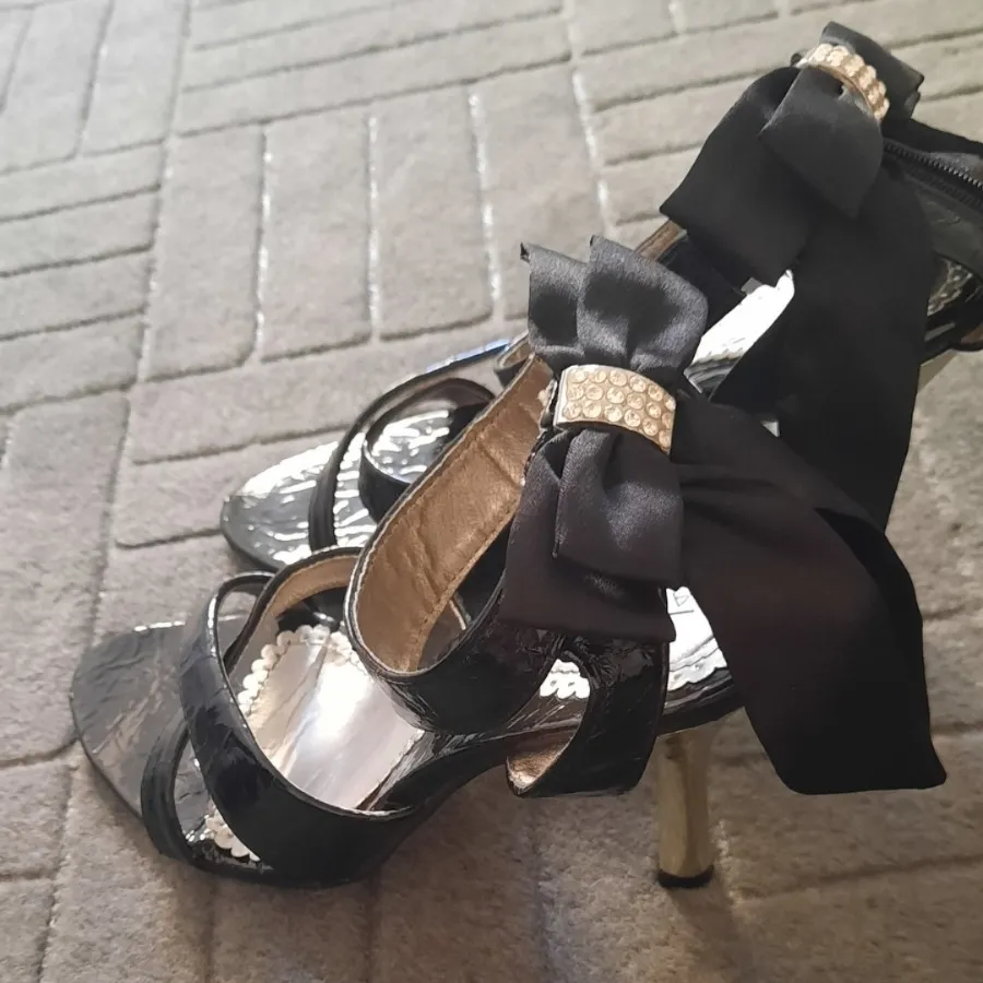 کفش مجلسی