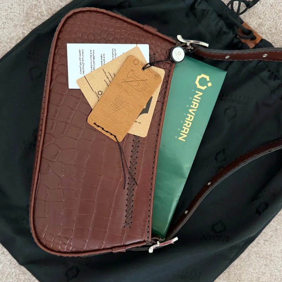 کیف چرم دستدوز نیاوران