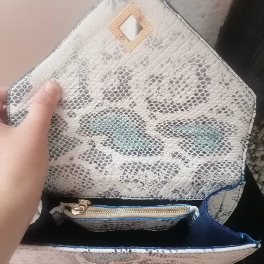 کیف طرح چرم