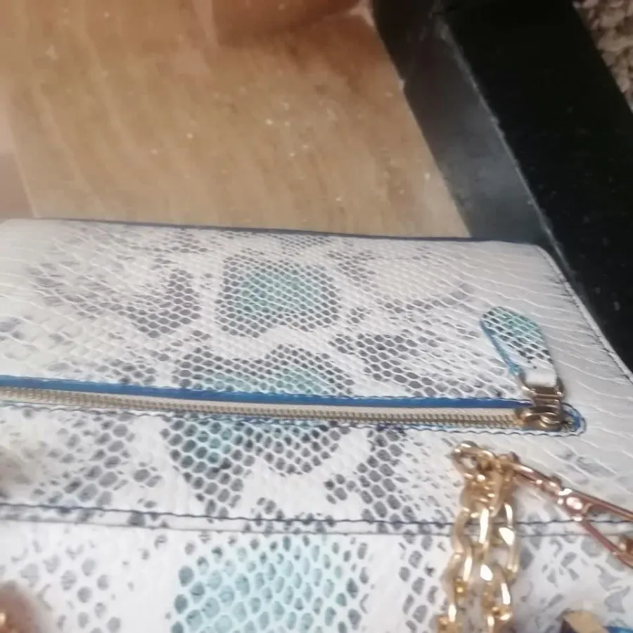کیف طرح چرم