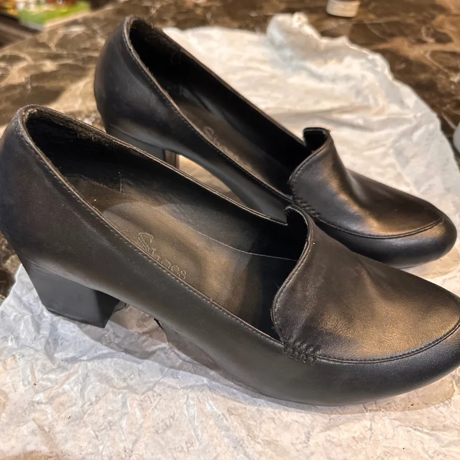 کفش چرم سایز 39-40