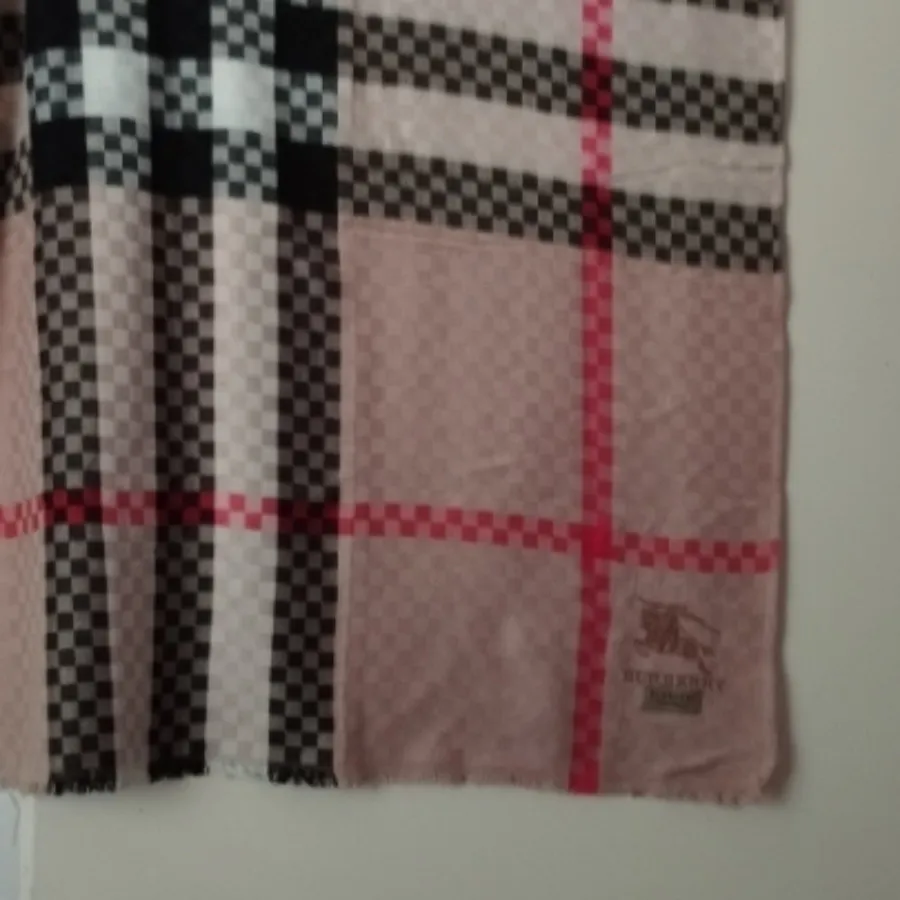 شال باربری Burberry