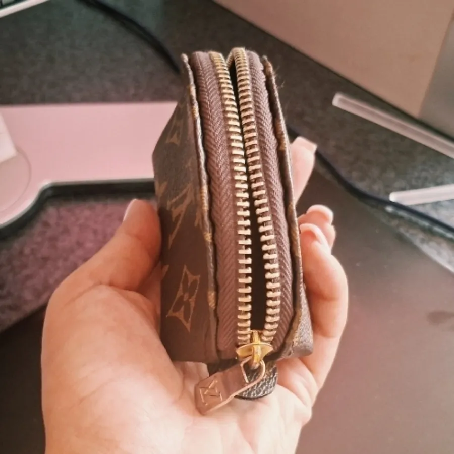 کیف پول زنانه