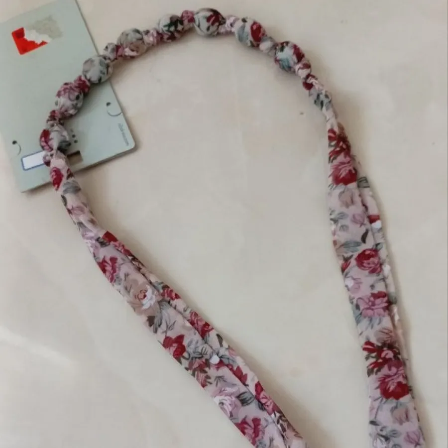 چوکر پارچه ای