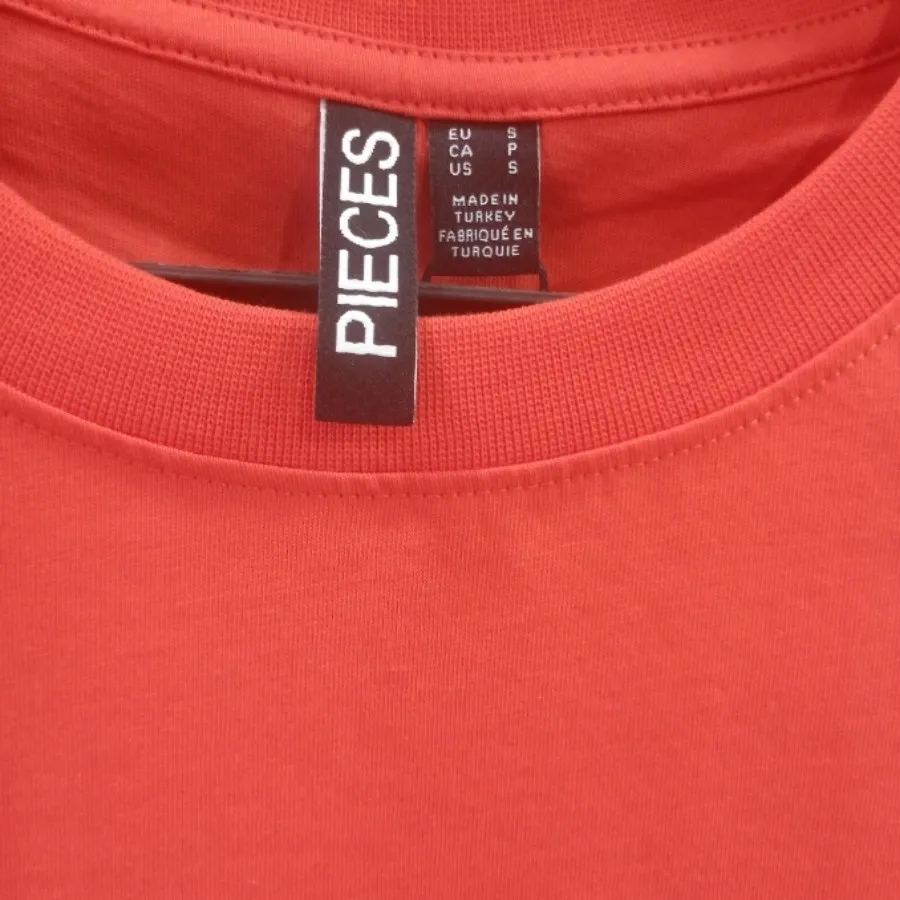 تیشرت مارک PIECES