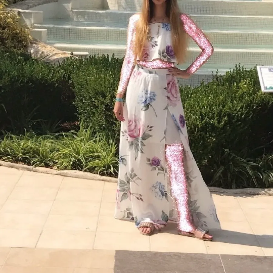 نیم تنه دامن ساحلی