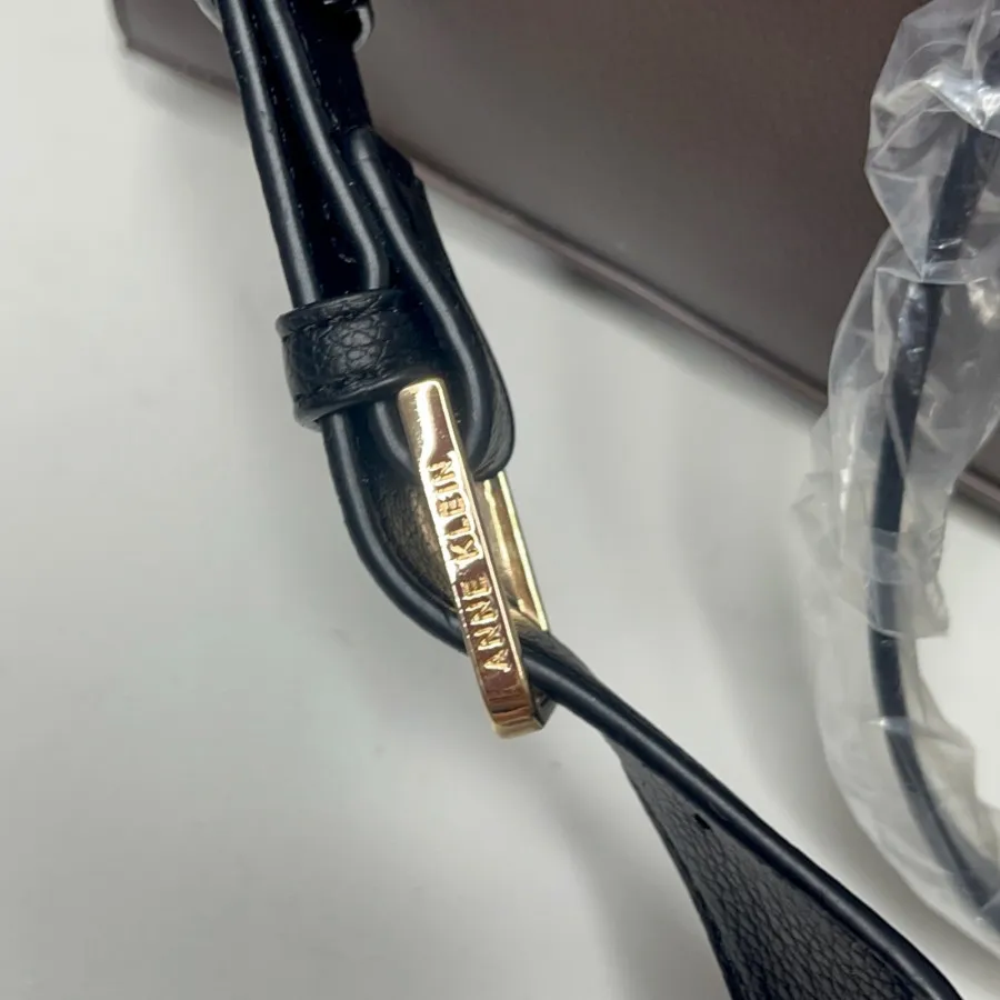 توت بگ ANNE KLEIN