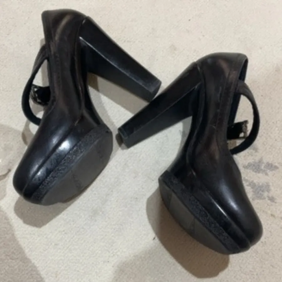 کفش چرم آندو