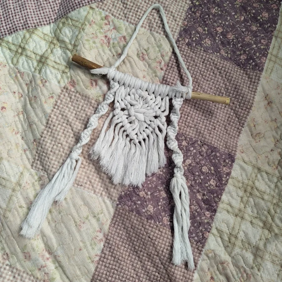 دو عدد آویز مکرومه