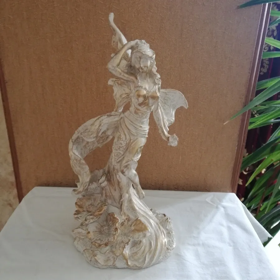 مجسمههای رزین
