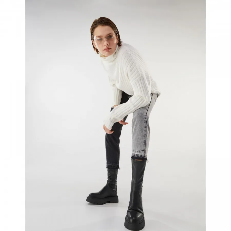بوت چرم زنانه Bershka