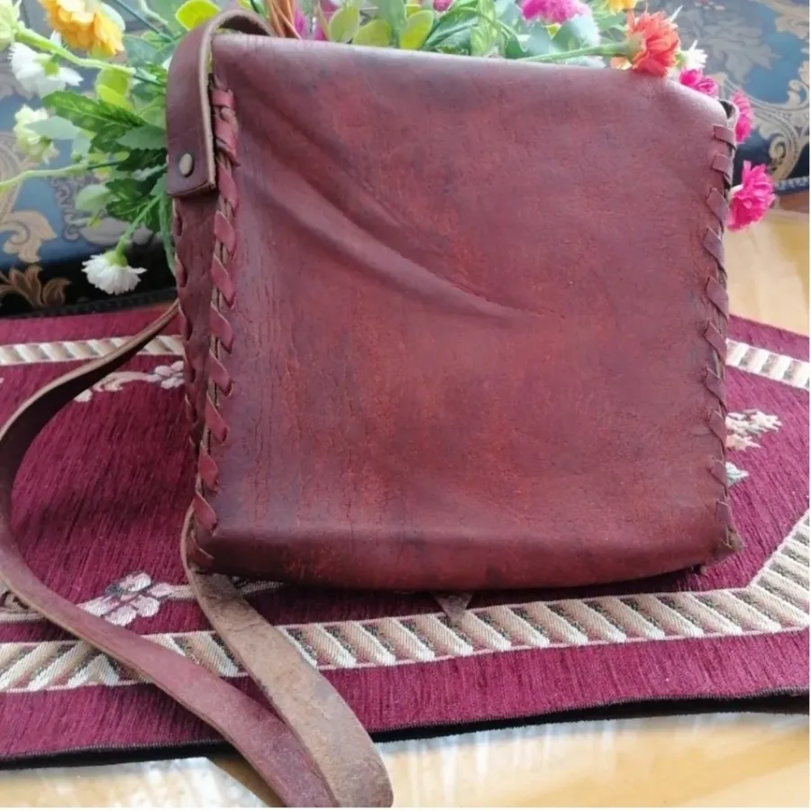 کیف چرم قدیمی