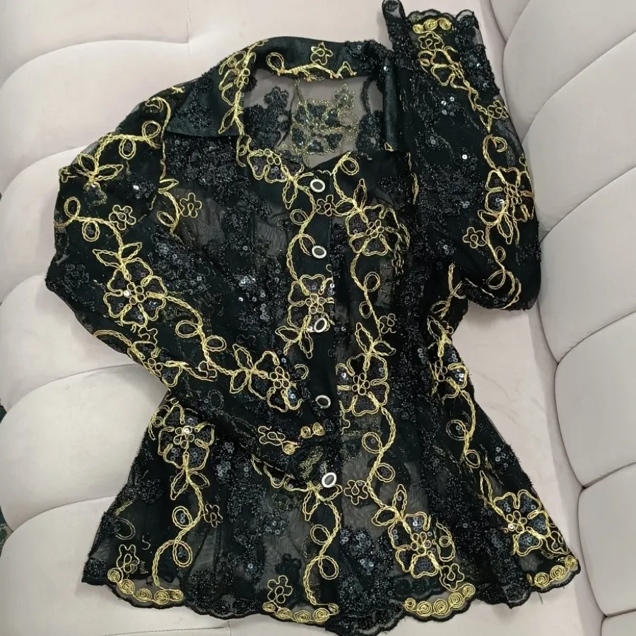 کت جذاب با خط طلایی
