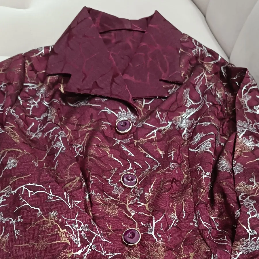 کت تک زرشکی با خط طوسی
