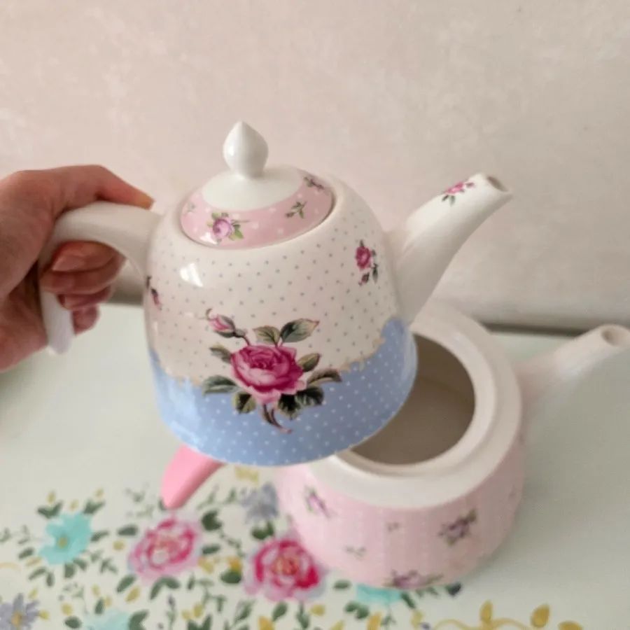 کاری قوری آنجل