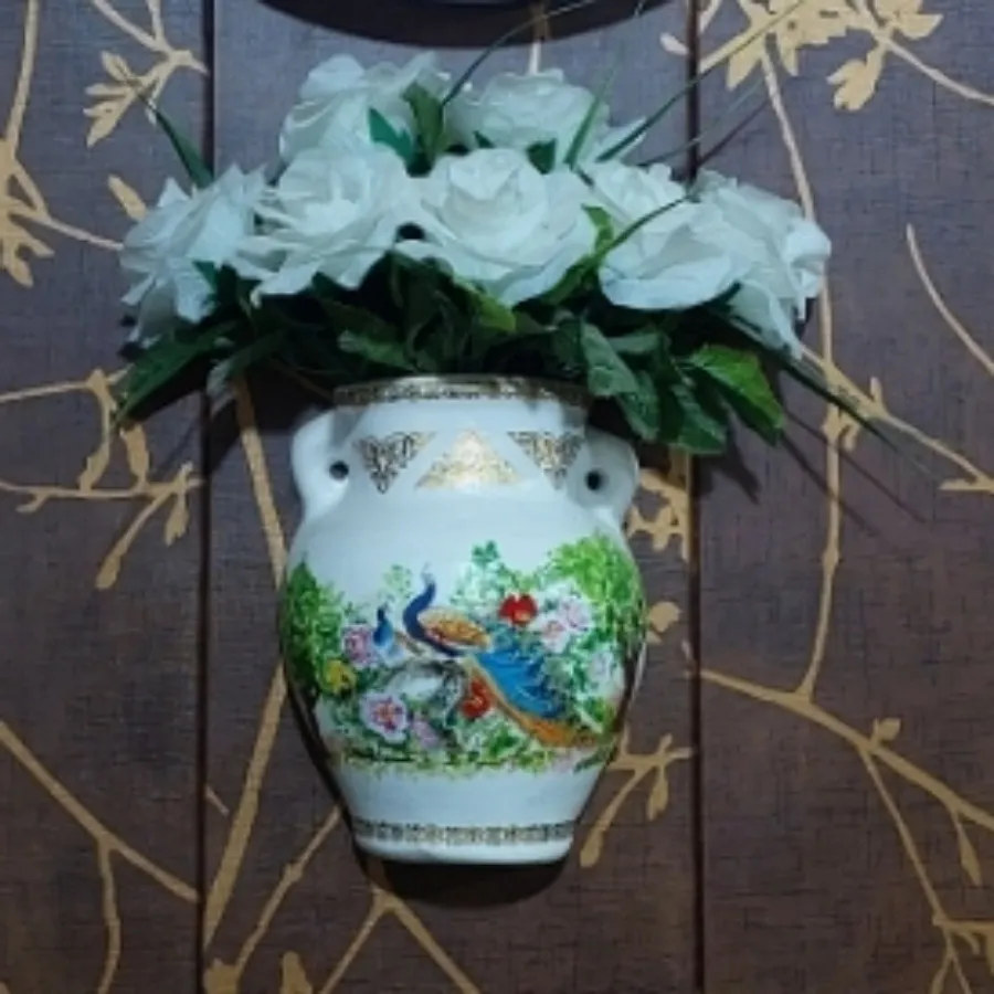 گلدان دیوارکوب