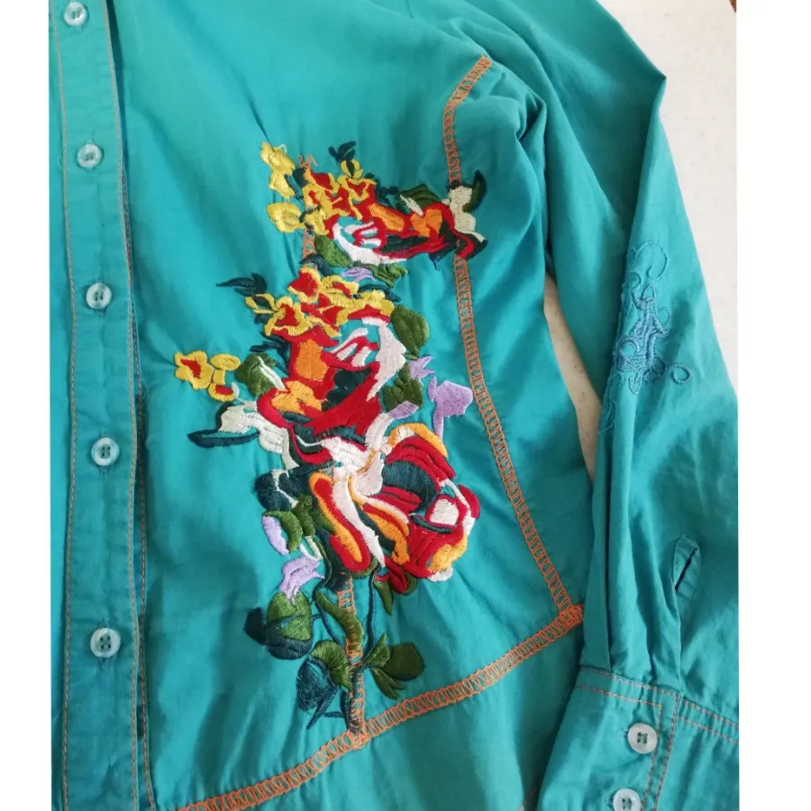 شومیز گلدوزی ترک